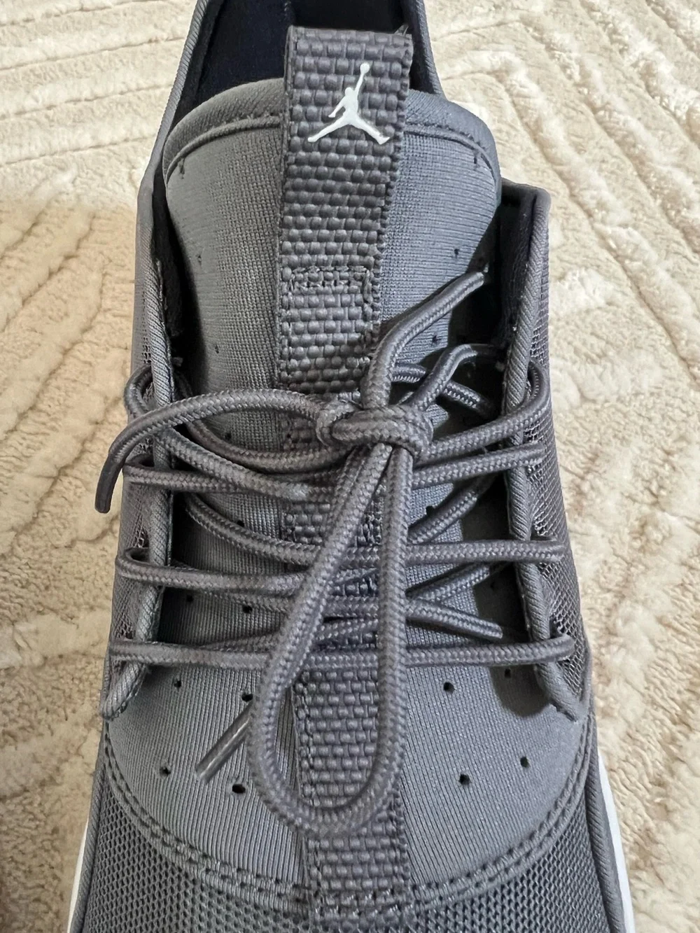 Nike Air Jordan Eclipse Men’s Size 9.5 Grey & White Mesh Sneakers 724010-005